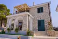 3-Schlafzimmer-Villa 200 m² Lustica, Montenegro