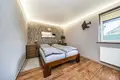 Casa 200 m² Walerianowo, Polonia