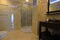 3 bedroom apartment 220 m² Mahmutlar, Turkey
