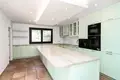 Дом 6 спален 529 м² Сан-Педро-Алькантара, Испания