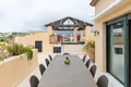 Wohnung 3 Schlafzimmer 185 m² Estepona, Spanien
