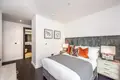 3 bedroom apartment 104 m² in London, United Kingdom