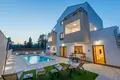7 bedroom house 464 m² Kastel Sucurac, Croatia