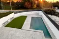 4 bedroom house 278 m² Dos Hermanas, Spain
