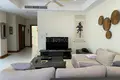 3-Schlafzimmer-Villa 340 m² Choeng Thale, Thailand