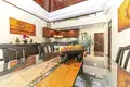 Villa de tres dormitorios 300 m² Ban Bang Thao, Tailandia