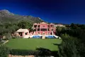 Villa 8 bedrooms 2 m² Marbella, Spain