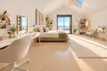 4 bedroom apartment 235 m² Marbella, Spain