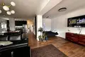 Attique 4 chambres 140 m² en Budva, Monténégro