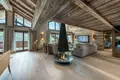 Chalet 6 bedrooms  in Les Allues, France