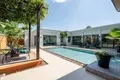 villa de 3 chambres 380 m² Thalang, Thaïlande
