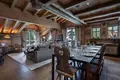 Chalet 5 bedrooms  in Courchevel, France