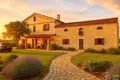 House 500 m² Opcina Medulin, Croatia