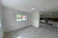 2 bedroom bungalow 100 m² Malina, Bulgaria