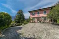 Villa 18 habitaciones 1 290 m² Cavandone, Italia