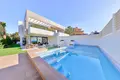 Cottage 298 m² Marbella, Spain