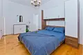 5 room house 330 m² Zrnovnica, Croatia
