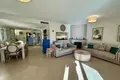 6 bedroom house 200 m² Dos Hermanas, Spain