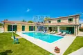4 bedroom house 240 m² Mihelici, Croatia