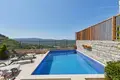 Вилла 3 спальни 220 м² Тиват, Черногория