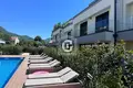 Adosado 4 habitaciones 135 m² Budva, Montenegro