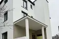 House 10 rooms 800 m² Warsaw, Poland