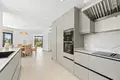 Дом 4 спальни 247 м² Сан-Педро-Алькантара, Испания