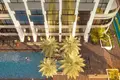 Жилой комплекс Новая резиденция Cloud Towers с бассейнами и панорамным видом, в районе JVT, в центре Дубая, ОАЭ
