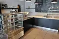 Propiedad comercial 3 habitaciones 118 m² en Riga, Letonia