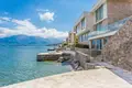 villa de 5 dormitorios 240 m² Tivat, Montenegro