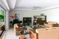 Villa de tres dormitorios 140 m² en Francia, Francia