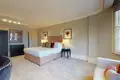 Apartment 6 bedrooms 237 m² in London, United Kingdom