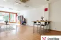 Mieszkanie 3 pokoi 80 m² Miasto Stołeczne Praga, Czechy