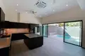 Квартира 3 спальни 230 м² Си Сунтон, Таиланд