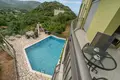 villa de 5 dormitorios 247 m² Buljarica, Montenegro