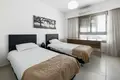 Mieszkanie 2 pokoi 92 m² Pafos, Cypr