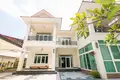Villa 8 rooms 529 m² in Sangkat Tuol Tumpung Ti Muoy, Cambodia