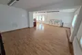 Pomieszczenie biurowe 190 m² w Limassol, Cypr