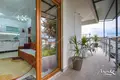 Квартира 2 спальни 77 м² Тиват, Черногория