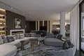 Mieszkanie 4 pokoi 240 m² Nikozja, Cypr