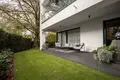2 bedroom apartment 82 m² Warsaw, Poland
