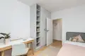 4 room apartment 76 m² in Warsaw, Poland
