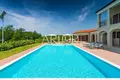 Villa de tres dormitorios 250 m² Grad Porec, Croacia