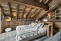 Chalet 6 bedrooms  in Les Allues, France