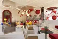 Complexe résidentiel New residential complex with swimming pools, Bangkok, Thailand
