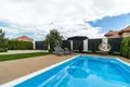 Haus 5 zimmer 200 m² Lymanka, Ukraine