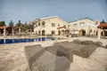 Villa 8 bedrooms 800 m² Agios Tychonas, Cyprus