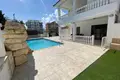 Villa de 6 chambres 500 m² en Larnaca, Chypre
