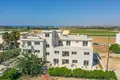 Mieszkanie 2 pokoi 71 m² Pervolia, Cypr