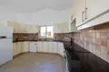Mieszkanie 4 pokoi 212 m² Chloraka, Cypr